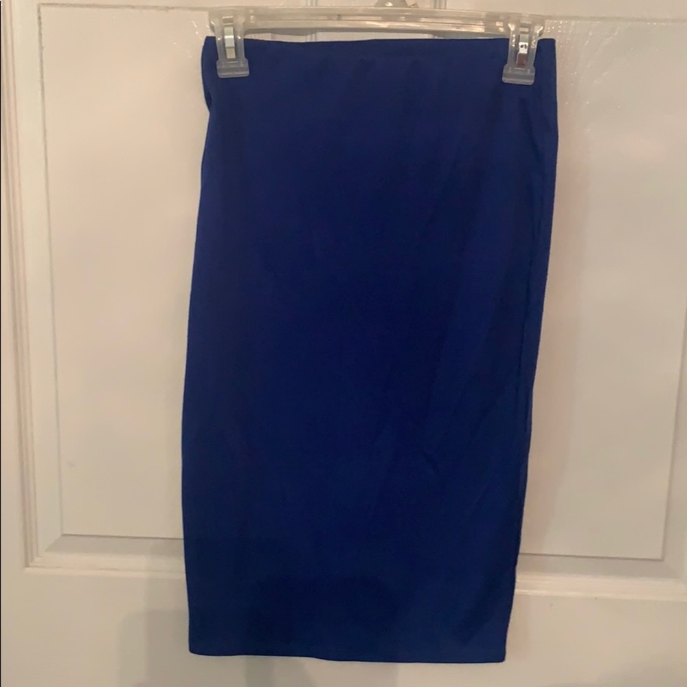 Skirts - Picture 3 of 7